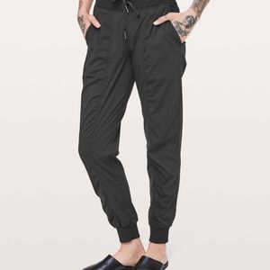 Lululemon dance studio joggers - black